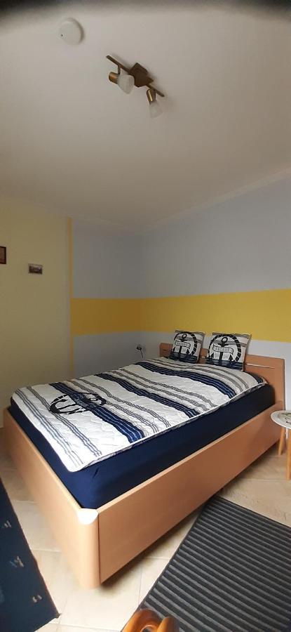 Bungalow Idylle Am See Neuruppin Zewnętrze zdjęcie