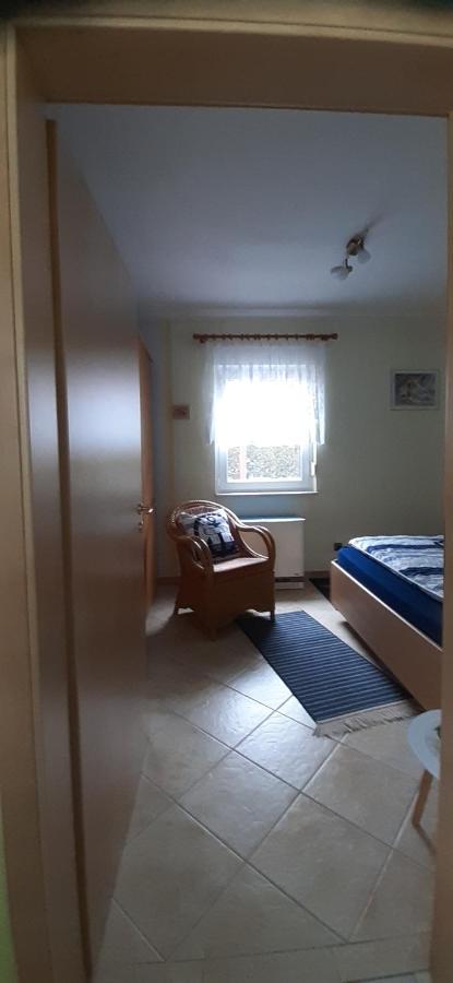 Bungalow Idylle Am See Neuruppin Zewnętrze zdjęcie