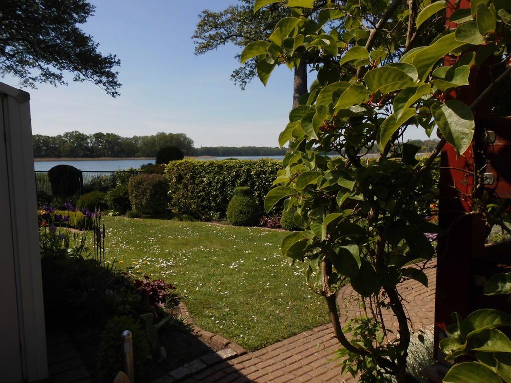 Bungalow Idylle Am See Neuruppin Zewnętrze zdjęcie